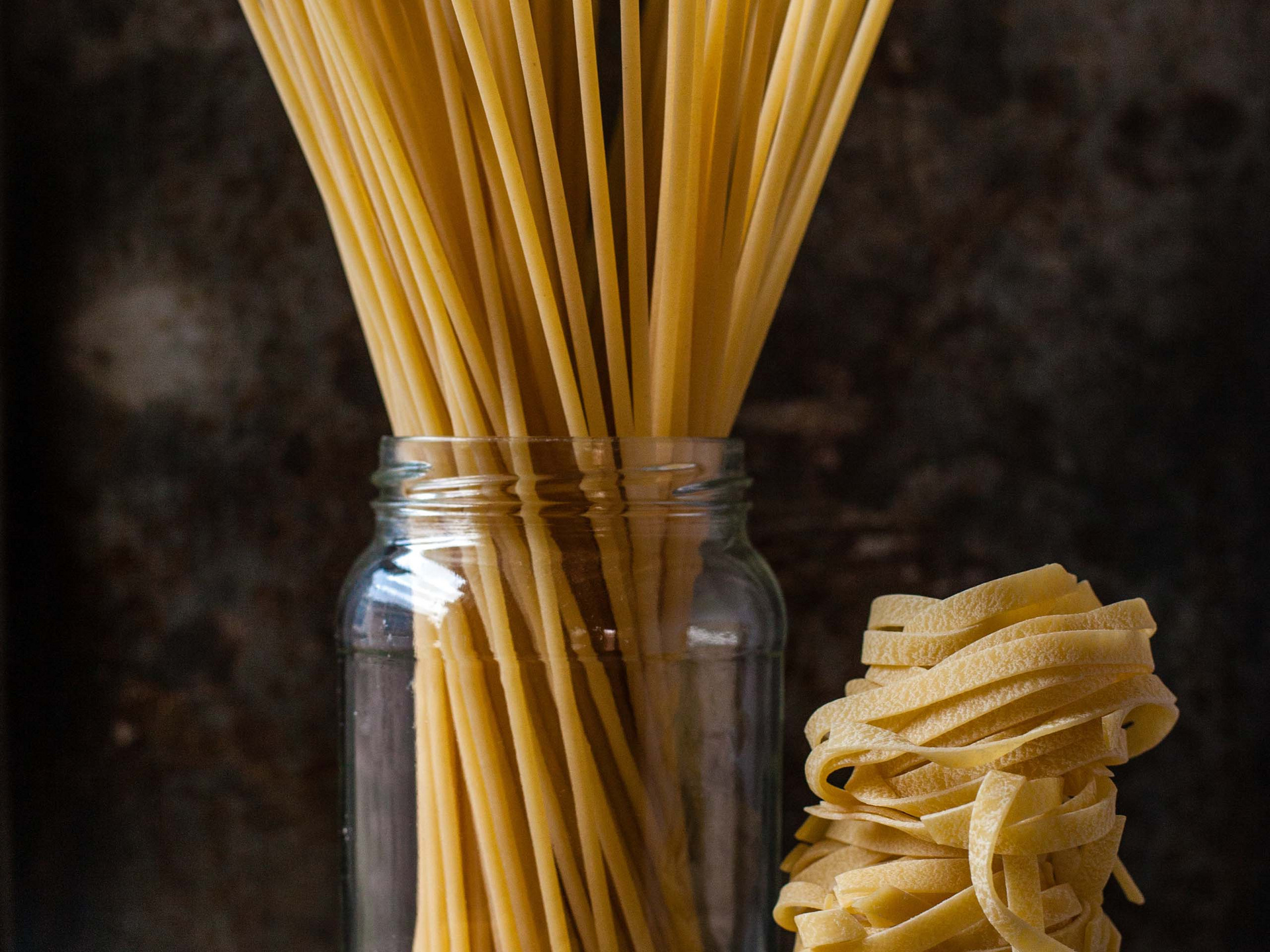 Spaghetti mit cremiger Brokkolisauce